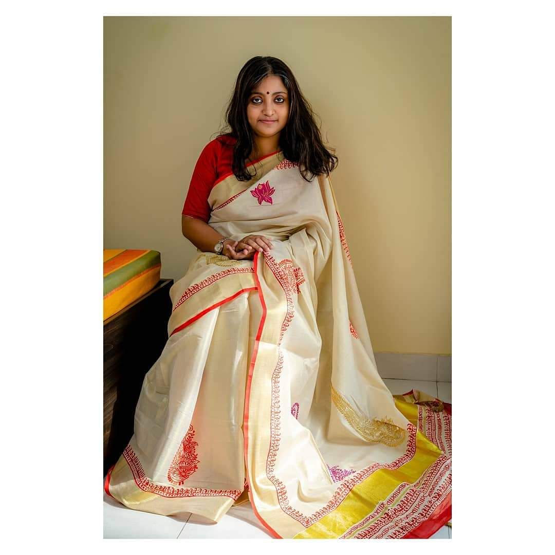 TISSUE KASAVU LOTUS GOLD SAREE