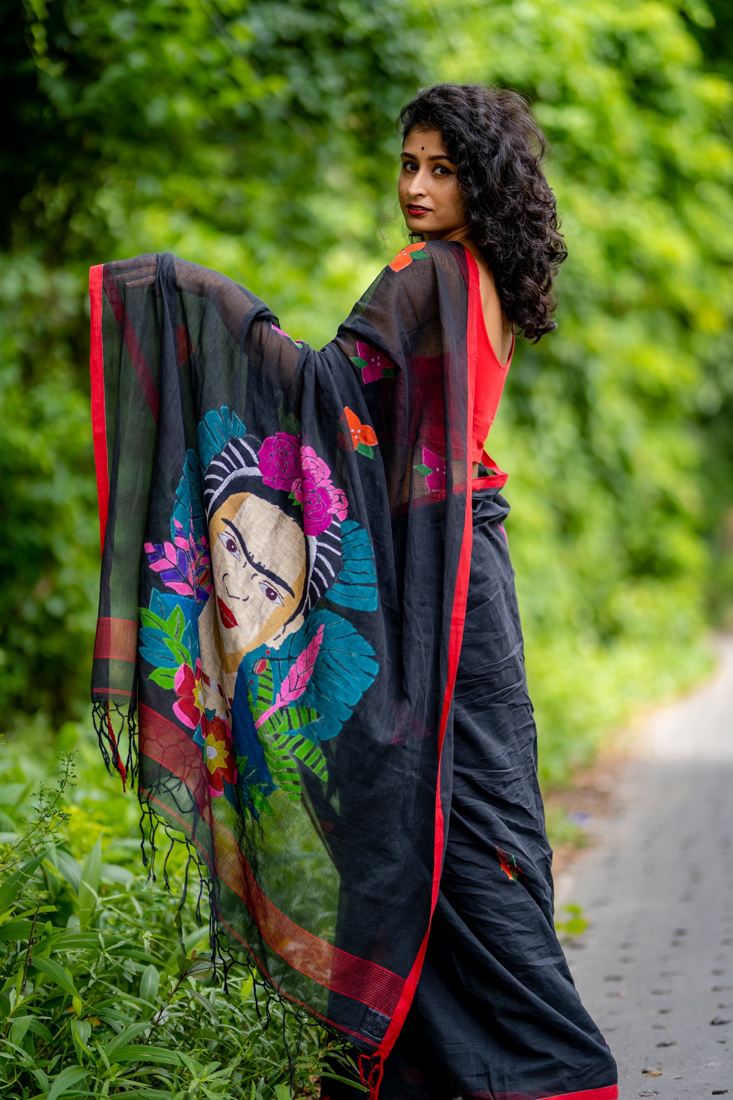 FRIDA IN BOUGAINVILLE GARDEN BLACK SAREE
