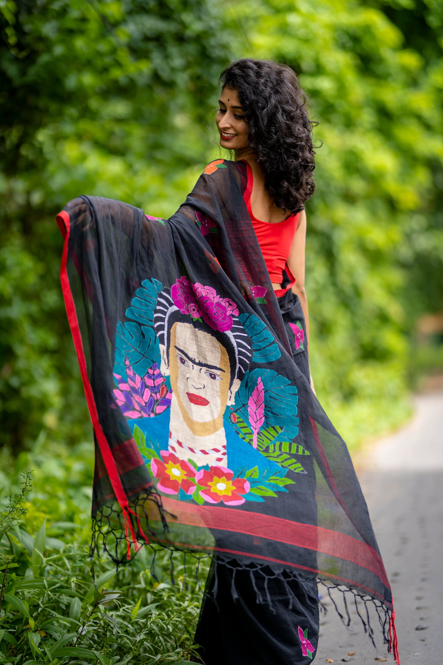 FRIDA IN BOUGAINVILLE GARDEN BLACK SAREE