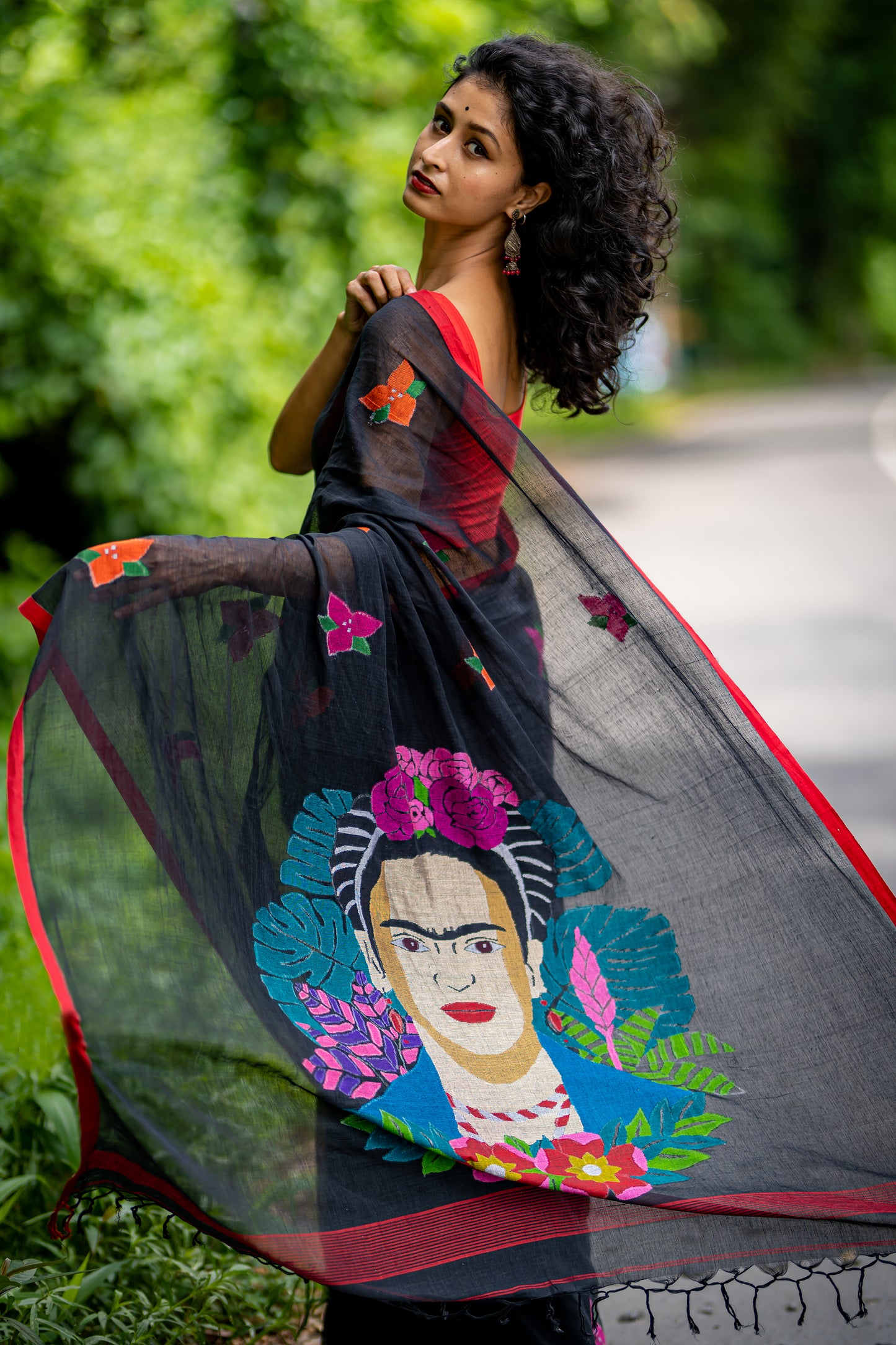FRIDA IN BOUGAINVILLE GARDEN BLACK SAREE