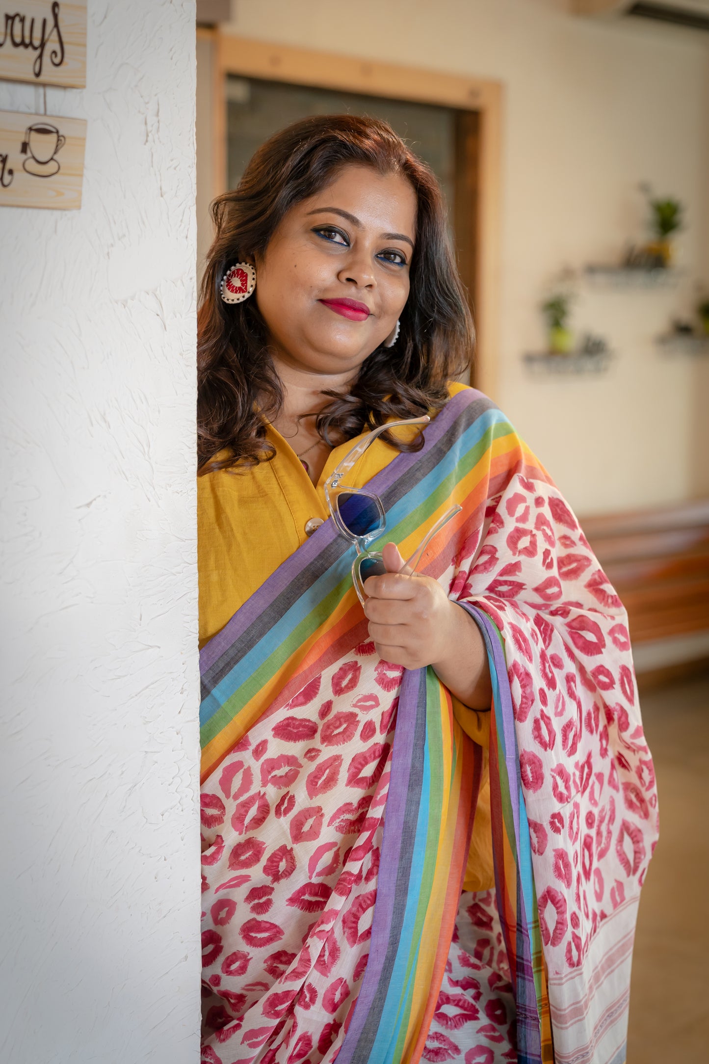 POUT PRETTY RAINBOW - RED