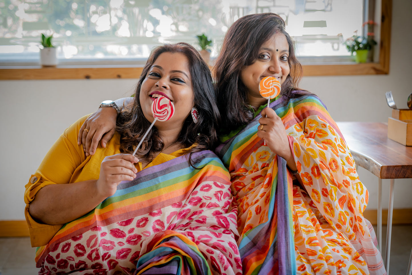 POUT PRETTY RAINBOW - YELLOW